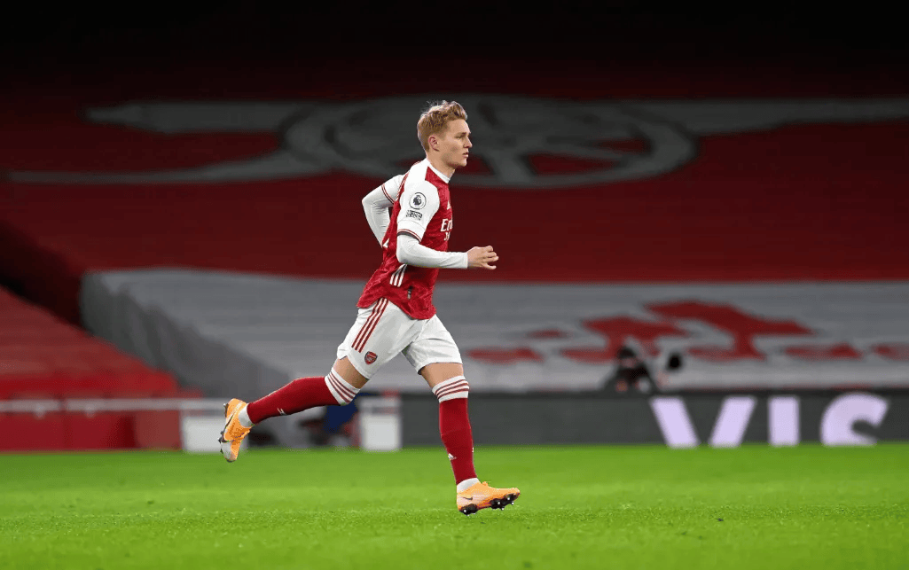 爱游戏-阿森纳发布备战花絮，冲刺阶段队长鼓劲，社区盾任务艰巨，球队文化再被提及(社区盾杯阿森纳切尔西)