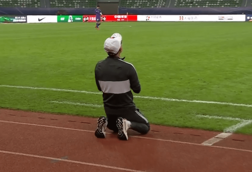 洛杉矶湖人围绕中超门线救险风云突变瓦伦西亚今夜外线爆发，这操作让人直呼：门兴格拉德巴赫国际比赛日官宣签约的简单介绍